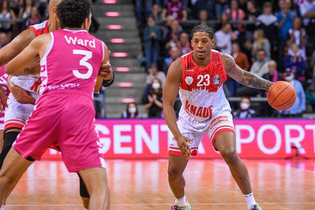 easyCredit BBL, Telekom Baskets Bonn vs s Oliver Würzburg, 06 11 2021 Desi Rodriguez s Oliver Würzburg, 23 , Tyson Ward Telekom Baskets Bonn, 3 , easyCredit BBL, Telekom Baskets Bonn vs s Oliver Würzburg on 06 11 2021 at Telekom Dome Bonn, Bonn Nordrhein Westfalen Copyright: xBEAUTIFULxSPORTS Mueller-Laschetx
