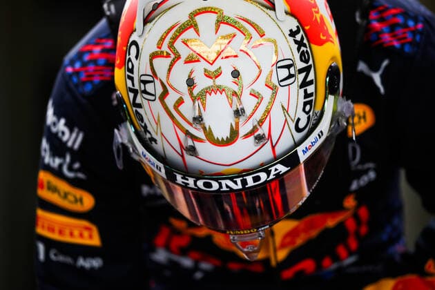VERSTAPPEN Max (ned), Red Bull Racing Honda RB16B, portrait helmet, casque, during the Formula 1 Gran Premio De La Ciudad De Mexico 2021, Mexico City Grand Prix, 18th round of the 2021 FIA Formula One World Championship, WM, Weltmeisterschaft from November 5 to 7, 2021 on the Autodromo Hermanos Rodriguez, in Mexico City, Mexico - F1 - MEXICO CITY GRAND PRIX 2021 DPPI Panoramic 20211106_GOODEN_FGO00661