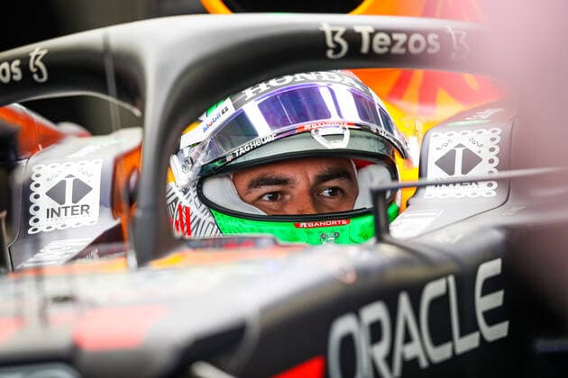PEREZ Sergio (mex), Red Bull Racing Honda RB16B, portrait during the Formula 1 Gran Premio De La Ciudad De Mexico 2021, Mexico City Grand Prix, 18th round of the 2021 FIA Formula One World Championship, WM, Weltmeisterschaft from November 5 to 7, 2021 on the Autodromo Hermanos Rodriguez, in Mexico City, Mexico - F1 - MEXICO CITY GRAND PRIX 2021 DPPI Panoramic  20211106_GOODEN_FGO00664