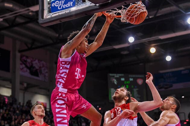 easyCredit BBL, Telekom Baskets Bonn vs s Oliver Würzburg, 06 11 2021 Tyson Ward Telekom Baskets Bonn, 3 , easyCredit BBL, Telekom Baskets Bonn vs s Oliver Würzburg on 06 11 2021 at Telekom Dome Bonn, Bonn Nordrhein Westfalen Copyright: xBEAUTIFULxSPORTS Mueller-Laschetx