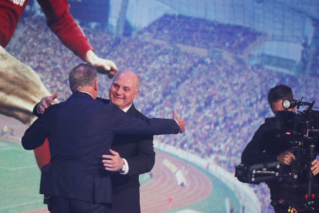 Bavarias Interior Minister Joachim Herrmann honours Karl Heinz Rummenigge with the Bavarian Sports Award 2021for his lifes work in sport Uli Hoeneß embraces Karl Heinz Rummenigge Munich Bavaria Germany BMW Welt