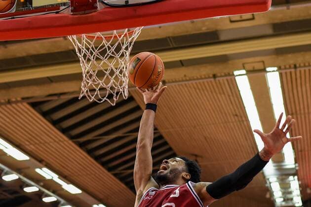 Brayon Blake 7 Spieltag, Basketball Bundesliga, Basketball season 2021 2022, Germany, easyCredit BBL, Germany, Giessen 46ers, giessen red, men, Jobstairs GIESSEN 46ers HAKRO Merlins Crailsheim, men, Merlins light blue