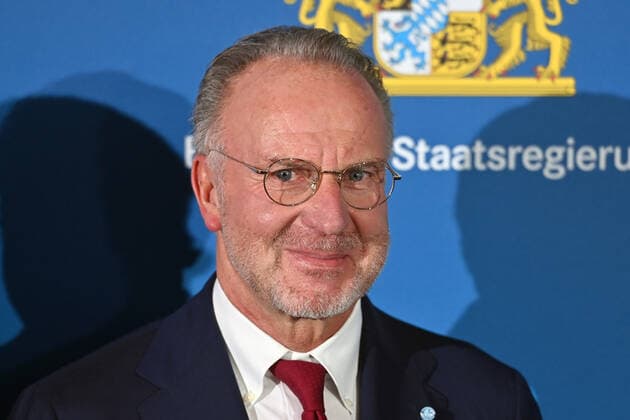 Karl Heinz RUMMENIGGE, former Chairman of the Board of Management, single image, cropped single image, portrait, portrait, Bavarian Sports Award 2021 in the BMW World, red carpet, red carpet on 06 11 2021