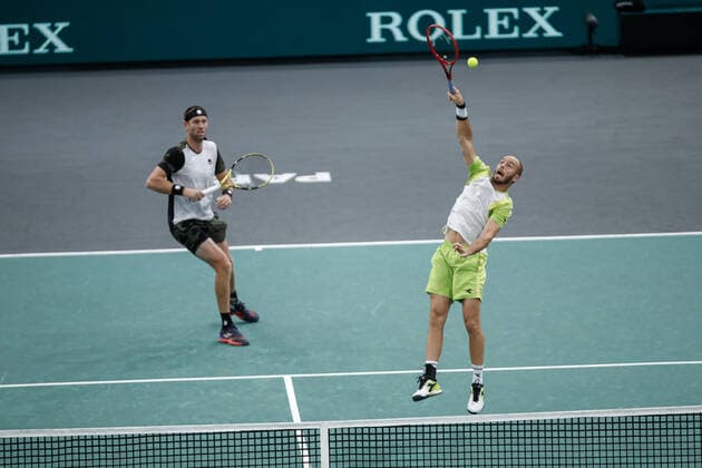 Tim Puetz (GER) et Michael VENUS (NZL) TENNIS : Rolex Paris Masters - Finale double messieurs - 07 11 2021 AurelienMorissard Panoramic 