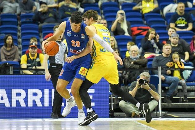 07 11 2021, xlakx, Basketball BBL, Alba Berlin SYNTAINICS MBC emspor, v l Goran Huskic Syntainics MBC No 23 ,Ben Lammers Alba Berlin No 55 Berlin
