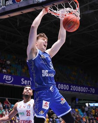 Fraport Skyliners brose Bamberg, easyCredit BBL dunk by Alexander Richardson Fraport Skyliners, 91 easyCredit BBL basketball match between Fraport Skyliners and brose Bamberg on 7 November 2021 at Fraport Arena in Frankfurt am Main , Frankfurt am Main Hesse Germany Fraport Arena