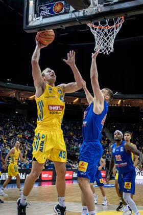 Basketball Berlin 07 11 2021 Season 2021 2022 EasyCredit BBL 1 Bundesliga Alba Berlin Syntainics MBC Weißenfels Luke Sikma Alba Berlin, No 43