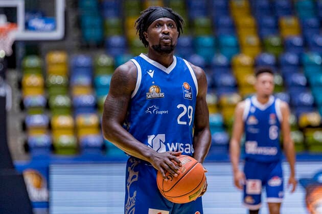 easyCredit BBL, Fraport Skyliners vs Brose Bamberg, Frankfurt, Fraport Arena, 7 11 2021 Will Cherry Fraport Skyliners 29 , Fraport Skyliners vs Brose Bamberg, Frankfurt, Fraport Arena, 7 11 2021 Copyright: xBEAUTIFULxSPORTS Gawlikx