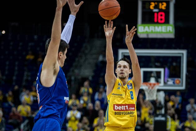 Basketball Berlin 07 11 2021 Season 2021 2022 EasyCredit BBL 1 Bundesliga Alba Berlin Syntainics MBC Weißenfels Marcus Eriksson Alba Berlin, No 08