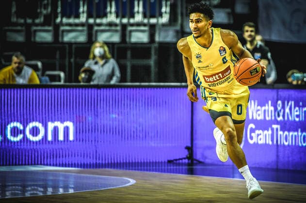 07 11 2021, xlakx, Basketball BBL, Alba Berlin SYNTAINICS MBC emspor, v l Maodo Lo Alba Berlin No 0 Berlin