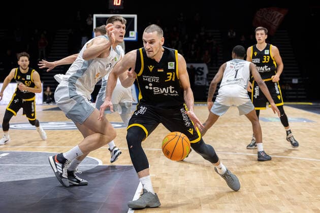 Daniel Keppeler Tigers Tuebingen, 31 ¨¨ Nuernberg Falcons BC vs Tigers Tuebingen, 2 Basketball, Bundesliga, Pro A, Barmer 2 Basketball, Matchday 27, Season 2021 2022, 07 11 2021, ¨¨ Nuernberg Falcons BC Tigers Tuebingen, Basketball, 2 Bundesliga, Barmer 2 Basketball, Matchday 27, Season 2021 2022, 07 11 2021 Nuernberg. Copyright: xDennisxDuddek xEibnerxPressefotox EP_DDK