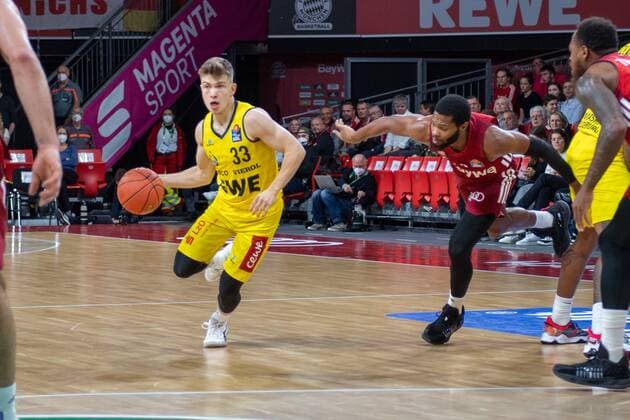 Bennet Hundt 33 EWE Baskets Oldenburg , FC Bayern Basketball vs EWE Baskets Oldenburg, easyCredit BBL, 07 11 2021 Muenchen Bayern Germany Copyright: xkolbert-press UlrichxGamelx