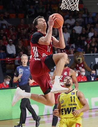 Bayerns 11 Vladimir LUCIC basketball, FC Bayern Oldenburg, on 7 11 2021, Basketball Bundesliga, FC Bayern Munich basketball EWE Baskets Oldenburg, 2021 2022 season in Munich, A U D I D O M E, Germany Source Copyright Credit Oryk HAIST xx