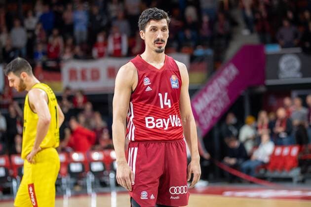 Nihad Dedovic 14 (FC Bayern), FC Bayern Basketball vs. EWE Baskets Oldenburg, easyCredit BBL, 07.11.2021 Muenchen Bayern Deutschland Copyright: xkolbert-press UlrichxGamelx