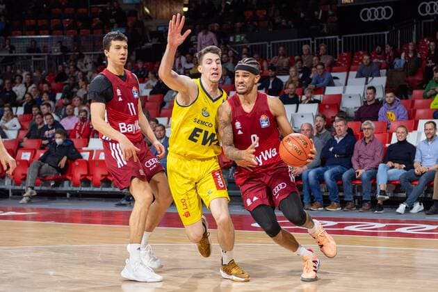 Vladimir Lucic 11 FC Bayern , Alen Pjanic 35 EWE Baskets Oldenburg , Nick Weiler Babb 0 FC Bayern , FC Bayern Basketball vs EWE Baskets Oldenburg, easyCredit BBL, 07 11 2021 Muenchen Bayern Germany Copyright: xkolbert-press UlrichxGamelx