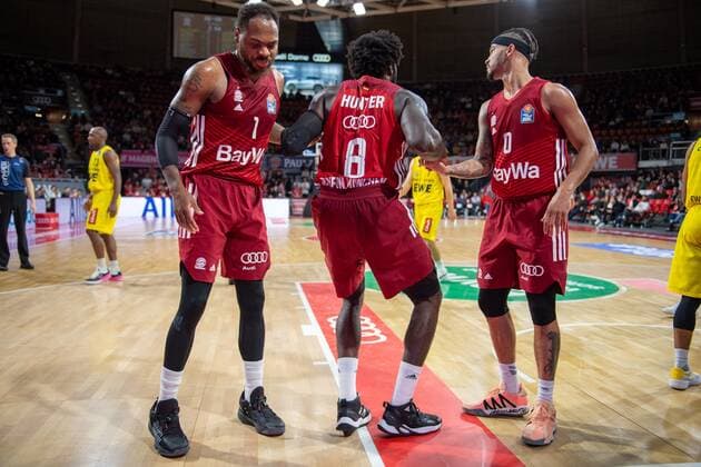 Thomas Deshaun 1 FC Bayern , Othello Hunter 8 FC Bayern , Nick Weiler Babb 0 FC Bayern , FC Bayern Basketball vs EWE Baskets Oldenburg, easyCredit BBL, 07 11 2021 Muenchen Bayern Germany Copyright: xkolbert-press UlrichxGamelx