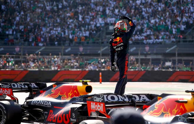 11 Sergio Perez MEX, Red Bull Racing , F1 Grand Prix of Mexico at Autodromo Hermanos Rodriguez on November 7, 2021 in Mexico City, Mexico Photo by HOCH ZWEI Mexico City Mexico