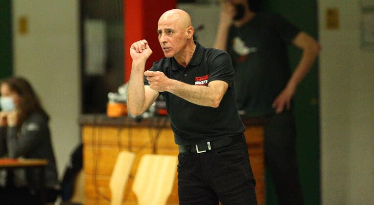 Basketball, season 2021 2022, ProB BARMER 2 Basketball Bundesliga, main round, seventh matchday, ETV Hamburg SBB Baskets Wolmirstedt 79 115 ETV Co Trainer Hussen Alrifai Wandsbek Hamburg
