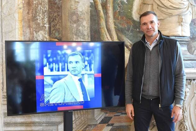Sport Themen der Woche KW45 Sport Bilder des Tages Fußball, CFC Genua 1893, Andrij Schewtschenko wird als neuer Trainer vorgestellt Photo Tano Pecoraro LaPresse November 08, 2021 - Genoa, Italy SoccerSerie A, the arrival of the new coach of Genoa Andrij SevcenkoIn the photo: Andriy Shevchenko  Copyright: xTanoxPecoraro LaPressex