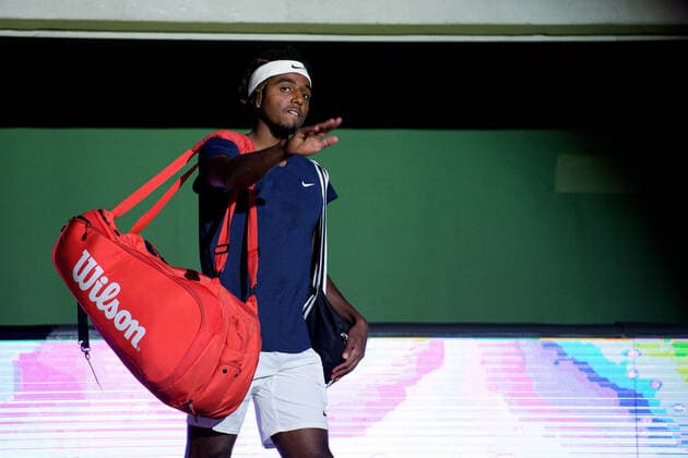 211108 Elias Ymer of Sweden ahead of men s first round Singles match during Stockholm Open on November 8, 2021 in Stockholm Photo Erik Simander BILDBYRAN COP 201 EW0028 tennis stockholm open sverige bbeng,  Copyright: ERIKxSIMANDER BB211108ES001