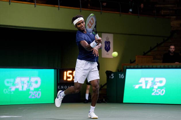 211108 Elias Ymer of Sweden competes in men s first round Singles match during Stockholm Open on November 8, 2021 in Stockholm Photo Erik Simander BILDBYRAN COP 201 EW0028 tennis stockholm open sverige bbeng,  Copyright: ERIKxSIMANDER BB211108ES002