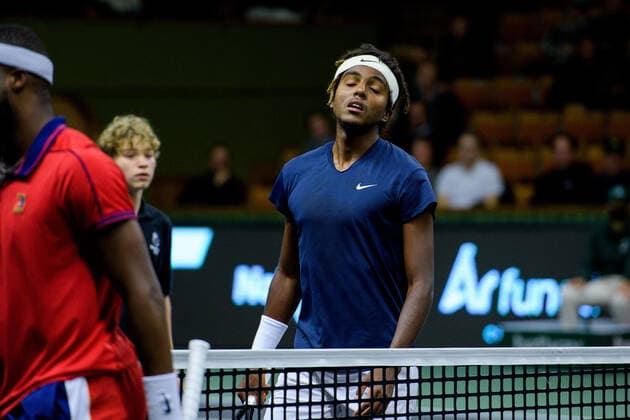211108 Elias Ymer of Sweden looks dejected when competing in men s first round Singles match during Stockholm Open on November 8, 2021 in Stockholm Photo Erik Simander BILDBYRAN COP 201 EW0028 tennis stockholm open sverige bbeng depp,  Copyright: ERIKxSIMANDER BB211108ES004