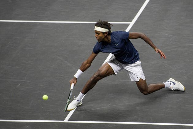 211108 Elias Ymer of Sweden competes in men s first round Singles match during Stockholm Open on November 8, 2021 in Stockholm Photo Erik Simander BILDBYRAN COP 201 EW0028 tennis stockholm open sverige bbeng,  Copyright: ERIKxSIMANDER BB211108ES005