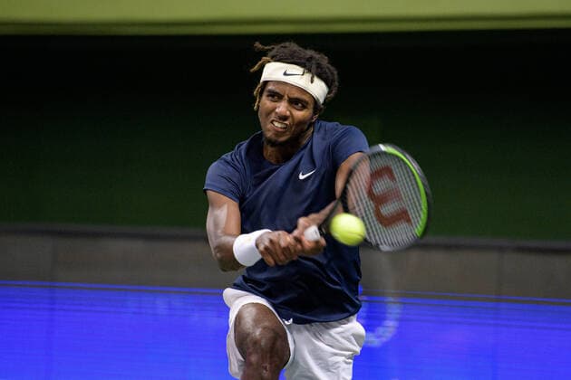 211108 Elias Ymer of Sweden competes in men s first round Singles match during Stockholm Open on November 8, 2021 in Stockholm Photo Erik Simander BILDBYRAN COP 201 EW0028 tennis stockholm open sverige bbeng,  Copyright: ERIKxSIMANDER BB211108ES008