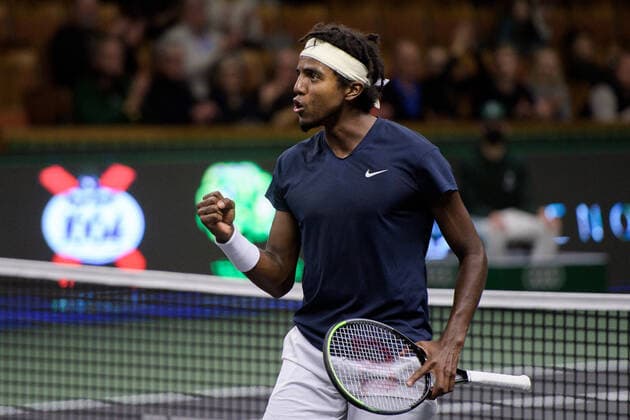 211108 Elias Ymer of Sweden celebreras when competing in men s first round Singles match during Stockholm Open on November 8, 2021 in Stockholm Photo Emma Wallskog BILDBYRAN COP 320 EW0028 tennis stockholm open sverige bbeng jubel,  Copyright: EMMAxWALLSKOG BB211108BB326