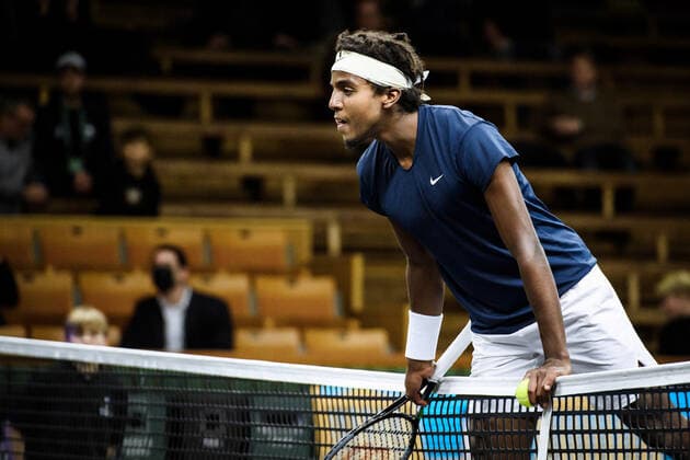 211108 Elias Ymer of Sweden competes in men s first round Singles match during Stockholm Open on November 8, 2021 in Stockholm Photo Erik Simander BILDBYRAN COP 201 EW0028 tennis stockholm open sverige bbeng,  Copyright: ERIKxSIMANDER BB211108ES014