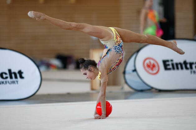 1 competition day of the German Gymnastics League RSG South 06 11 2021 Anna Maria Shatokhin TSV Schmiden 1902 e V during her exercise with ball 1 competition day of the German Gymnastics League RSG South on 06 11 2021 in the Wolfgang Steubing Hall in Frankfurt am Main Copyright: xBEAUTIFULxSPORTS U.xFassbenderx
