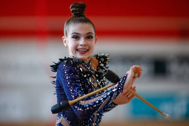 1 competition day of the German Gymnastics League RSG South 06 11 2021 Malvina Chakyr TSV Schmiden 1902 e V during her exercise with clubs 1 competition day of the German Gymnastics League RSG South on 06 11 2021 in the Wolfgang Steubing Halle in Frankfurt am Main Copyright: xBEAUTIFULxSPORTS U.xFassbenderx