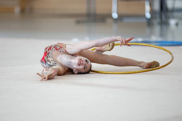 1 competition day of the German Gymnastics League RSG South 06 11 2021 Lada Pusch TSV Schmiden 1902 e V during her exercise with hoops 1 competition day of the German Gymnastics League RSG South on 06 11 2021 in the Wolfgang Steubing Hall in Frankfurt am Main Copyright: xBEAUTIFULxSPORTS U.xFassbenderx
