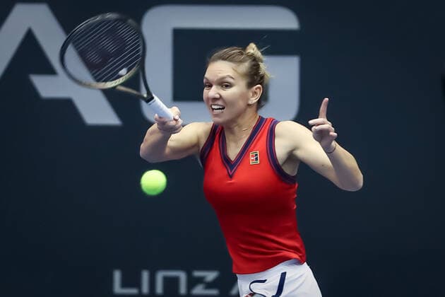 TENNIS - WTA, Tennis Damen Upper Austria Ladies Linz LINZ,AUSTRIA,09.NOV.21 - TENNIS - WTA Tour, Upper Austria Ladies Linz. Image shows Simona Halep (ROU).  GEPAxpictures xManfredxBinder