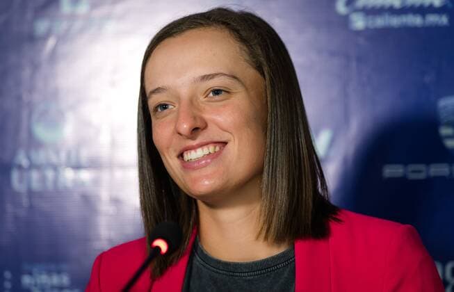Mandatory Credit: Photo by Rob Prange Shutterstock (12595799u) Iga Swiatek of Poland talks to the media during Media Day at the 2021 Akron WTA, Tennis Damen Finals Guadalajara WTA tennis tournament 2021 Akron WTA Finals Guadalajara Tuesday Media Day - 09 Nov 2021 2021 Akron WTA Finals Guadalajara Tuesday Media Day - 09 Nov 2021  Copyright: xRobxPrange Shutterstockx 12595799u
