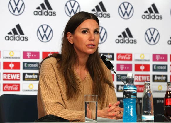 Germany vs Lichtenstein, World Cup Quali, Preliminary reports Wolfsburg, 10 11 2021, World Cup qualifier Germany vs Lichtenstein, German national football team, Press conference for the award ceremony of the Robert Enke Foundation, Teresa Enke during the press conference Wolfsburg
