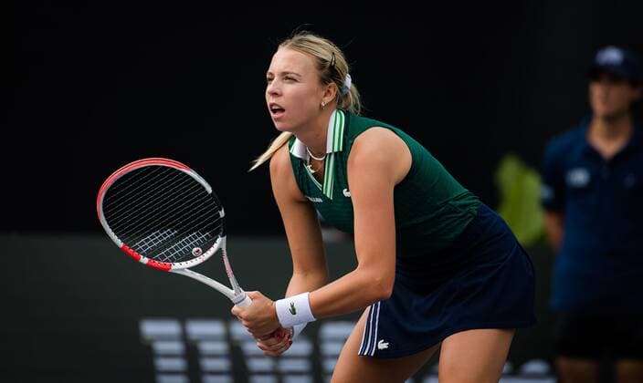 Mandatory Credit: Photo by Rob Prange Shutterstock (12596802g) Anett Kontaveit of Estonia in action during the first round-robin match at the 2021 Akron WTA, Tennis Damen Finals Guadalajara WTA tennis tournament Akron WTA Finals, Day 1, Tennis, Panamerican Tennis Center Guadalajara, Mexico - 10 Nov 2021 Akron WTA Finals, Day 1, Tennis, Panamerican Tennis Center Guadalajara, Mexico - 10 Nov 2021  Copyright: xRobxPrange Shutterstockx 12596802g