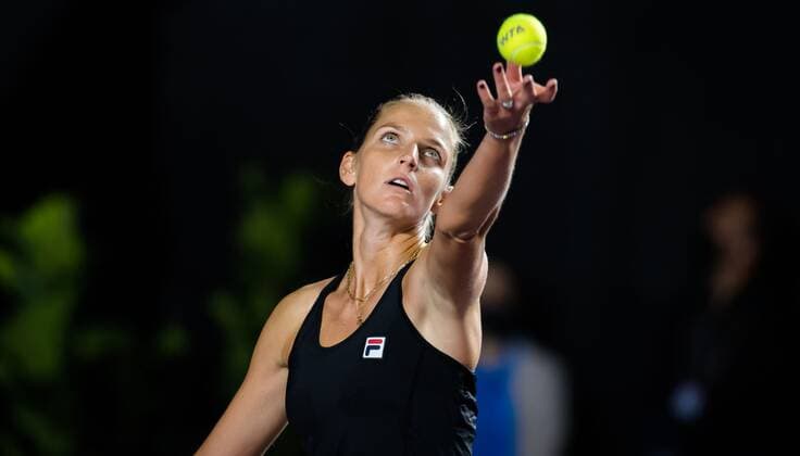 Mandatory Credit: Photo by Rob Prange Shutterstock (12596802do) Karolina Pliskova of the Czech Republic in action during the first round-robin match at the 2021 Akron WTA, Tennis Damen Finals Guadalajara WTA tennis tournament Akron WTA Finals, Day 1, Tennis, Panamerican Tennis Center Guadalajara, Mexico - 10 Nov 2021 Akron WTA Finals, Day 1, Tennis, Panamerican Tennis Center Guadalajara, Mexico - 10 Nov 2021  Copyright: xRobxPrange Shutterstockx 12596802do