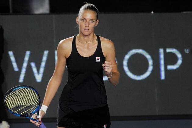Karolina Pliskova of the Czech Republic reacts against Garbine Muguruza of Spain, during a match of the AKRON WTA, Tennis Damen Finals tournament, in Guadalajara, Mexico, 10 November 2021. AKRON WTA Finals of Guadalajara !ACHTUNG: NUR REDAKTIONELLE NUTZUNG!  Copyright: xFranciscoxGuascox AME6230 20211111-1387ac850507654403f3b16290a3904c96f7f92d