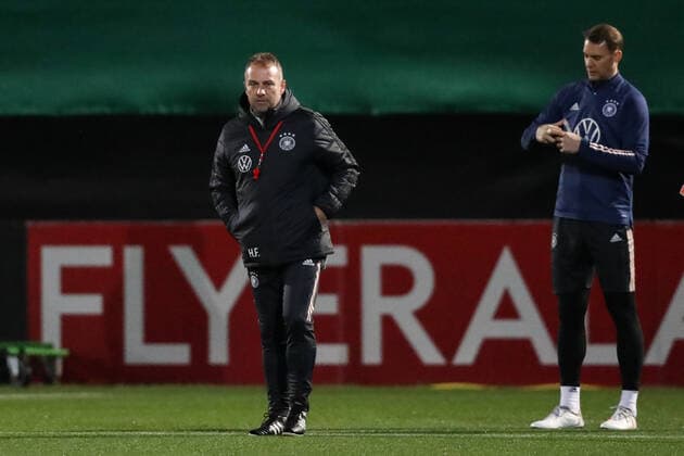 German national team coach Hansi Flick and goalkeeper Manuel Neuer Germany training German national team at training ground D at the Volkswagen Arena in Wolfsburg Football,man,men,Germany,10 11 2021