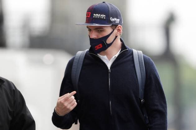 Sport Bilder des Tages Dutch Max Verstappen of Red Bull arrives at Jose Carlos Pace race car in Sao Paulo, Brazil, 11 November 2021. El Gran Premio de Fórmula Uno de Brasil se realizará este 14 de noviembre de 2021. The BrazilGrand Prix of Formula One will take place on 14 November. Brazil Grand Prix of Formula One !ACHTUNG: NUR REDAKTIONELLE NUTZUNG!  Copyright: xANTONIOxLACERDAx AMDEP2528 20211111-8059dde0123822ac6dc73c32a8a249fc5b212566