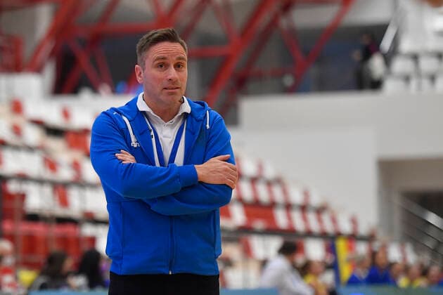 FIBA Women s EuroBasket Qualifiers: Romania v Iceland Bucharest, Romania - NOVEMBER 11: Iceland head coach Benedikt Gudmundsson in action during the FIBA Women s EuroBasket Qualifiers game between Romania and Iceland at Steaua Stadium, thursday, November 11, 2021 in Bucharest, Romania. Alex Nicodim Imago Images Copyright: xAlexxNicodimx