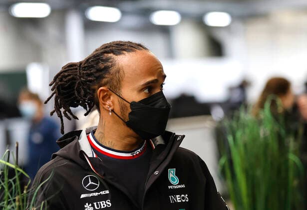 Grande Prêmio São Paulo 2021 de Fórmula 1 SÃO PAULO, SP - 11.11.2021: GRANDE PRÊMIO SÃO PAULO 2021 DE FÓRMULA 1 - Pilot Lewis Hamilton MERCEDES during the S?o Paulo 2021 Grand Prix of Formula 1 held at the Jose Carlos Pace Autodrome in Interlagos, S?o Paulo, SP. (Photo: Rodolfo Buhrer La Imagem Fotoarena) x2140779x  RodolfoxBuhrer