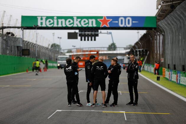 FORMULA 1 HEINEKEN GRANDE PREMIO DO BRASIL 2021 11 11 2021, Autodromo Jose Carlos Pace, Interlagos, FORMULA 1 HEINEKEN GRANDE PREMIO DO BRASIL 2021 , in picture Esteban Ocon FRA , Alpine F1 Team nordphotoxGmbHx xBratic nph00250