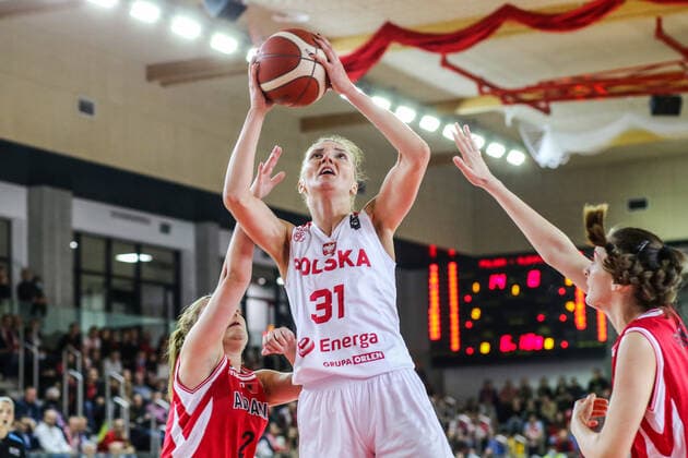 Basketball, Damen EM Quali, Polen - Albanien 11.11.2021 GNIEZNO, KOSZYKOWKA KOBIET (BSKETBALL WOMEN ), KWALIFIKACJE FIVB EUROBASKET 2023 KOBIET (FIVB WOMEN S EUROBASKET 2023 QUALIFIERS ) MECZ POLSKA - ALBANIA NZ (C) WERONIKA TELENGA FOTO JAKUB PIASECKI CYFRASPORT NEWSPIX.PL --- Newspix.pl  20211111CSJP3009