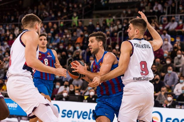 November 11, 2021, Barcelona, Barcelona, Spain: Nico Laprovittola of FC Barcelona, Barca in action against Vanja Marinkovic of Bitci Baskonia during the Turkish Airlines EuroLeague match between FC Barcelona and Bitci Baskonia at Palau Blaugrana on November 11, 2021 in Barcelona, Spain. Barcelona Spain - ZUMAa181 20211111_zaa_a181_044 Copyright: xJavierxBorregox