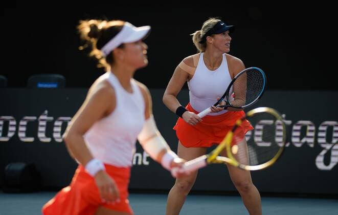 Mandatory Credit: Photo by Rob Prange Shutterstock (12596804bj) Desirae Krawczyk of the United States & Alexa Guarachi of Chile in action during the first doubles round robin match at the 2021 Akron WTA, Tennis Damen Finals Guadalajara WTA tennis tournament Akron WTA Finals, Day 2, Tennis, Panamerican Tennis Center Guadalajara, Mexico - 11 Nov 2021 Akron WTA Finals, Day 2, Tennis, Panamerican Tennis Center Guadalajara, Mexico - 11 Nov 2021  Copyright: xRobxPrange Shutterstockx 12596804bj