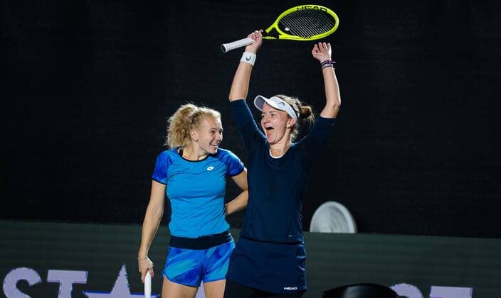Mandatory Credit: Photo by Rob Prange Shutterstock (12596804eb) Katerina Siniakova & Barbora Krejcikova of the Czech Republic in action during the first round robin doubles match at the 2021 Akron WTA, Tennis Damen Finals Guadalajara WTA tennis tournament Akron WTA Finals, Day 2, Tennis, Panamerican Tennis Center Guadalajara, Mexico - 11 Nov 2021 Akron WTA Finals, Day 2, Tennis, Panamerican Tennis Center Guadalajara, Mexico - 11 Nov 2021  Copyright: xRobxPrange Shutterstockx 12596804eb