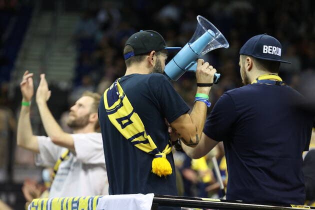 DEU, EUROLEAGUE , ALBA vs ANADOLU EFES ISTANBUL, 11 11 2021, Mercedes Benz Arena, Berlin, DEU, EUROLEAGUE , ALBA vs ANADOLU EFES ISTANBUL, in the picture ALBA Fans nordphotoxGmbHx xEngler nph00076