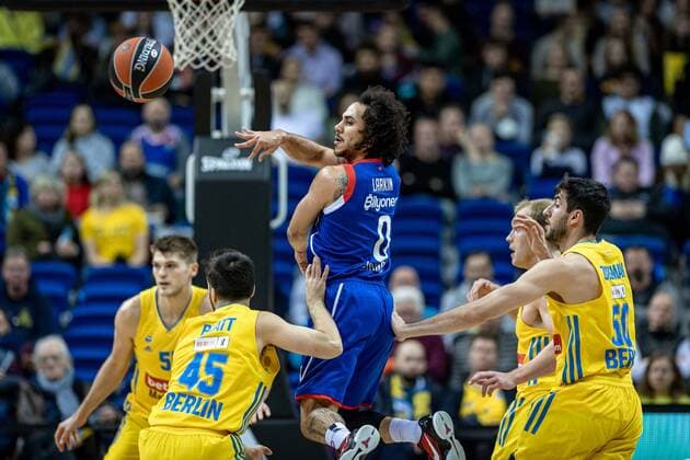 Basketball Berlin 11 11 2021 2022 EuroLeague Regular Season Alba Berlin Anadolu Efes Istanbul Shane Larkin Efes, No 00